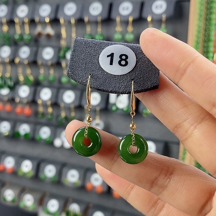 和田玉耳饰18K金镶嵌