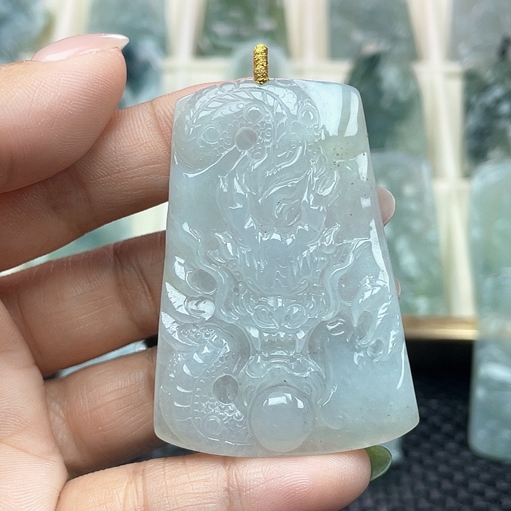 颈饰未镶嵌翡翠天然缅甸翡翠A货龙牌