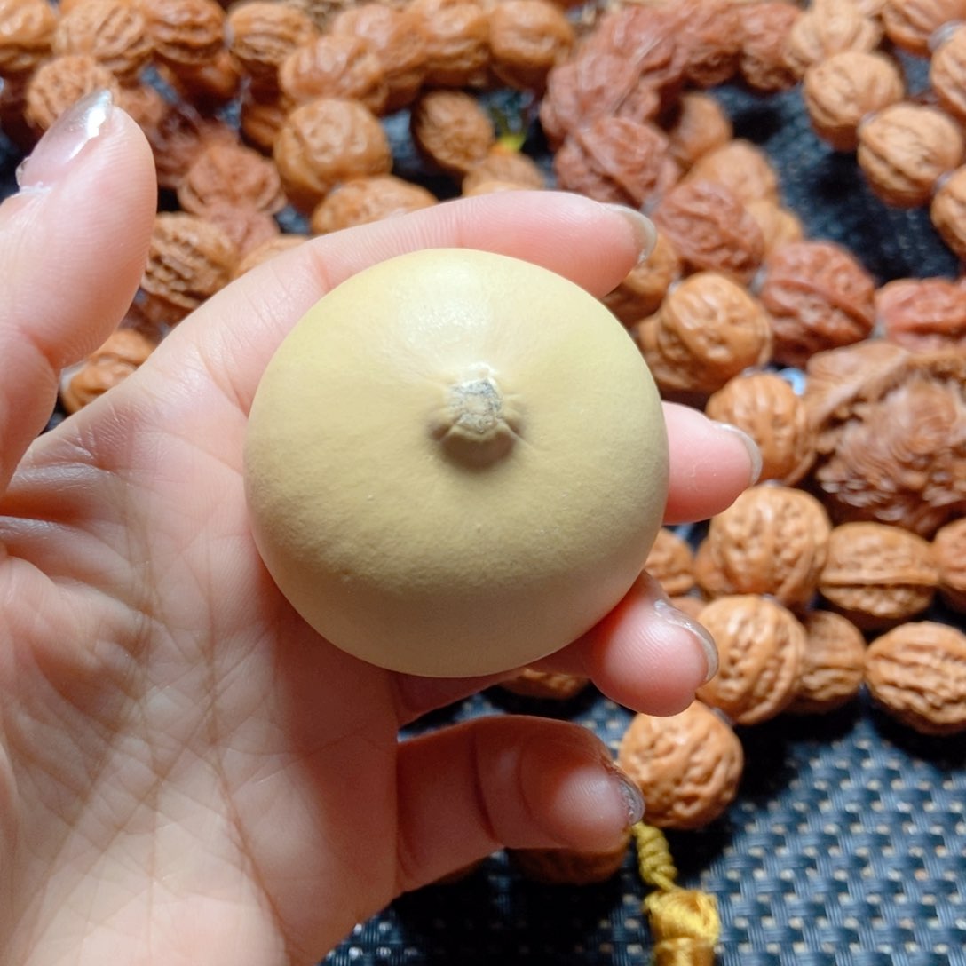 文玩核桃手串奶葫芦