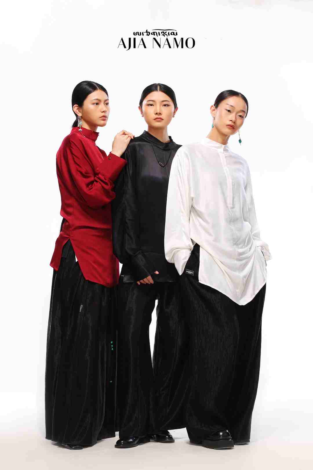 AJ-NAMO原创设计款高领正反两穿上衣