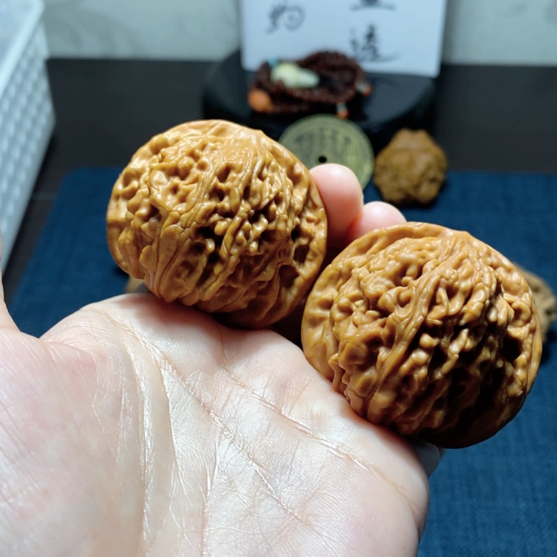 桃核吊坠航***巴汉高楼核桃46