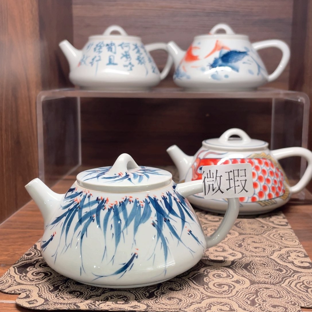 釉下手绘茶具微瑕
