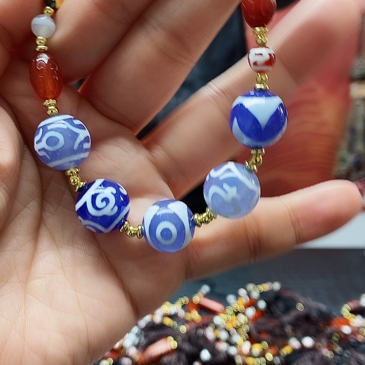 玛瑙/玉髓颈饰合金