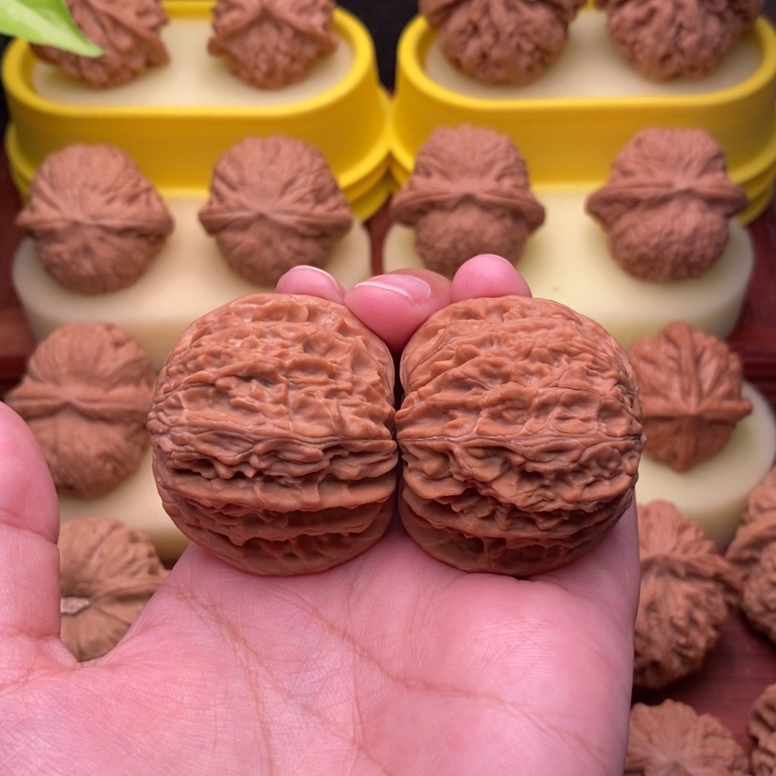 把件文玩核桃40“野生”红皮大正磨