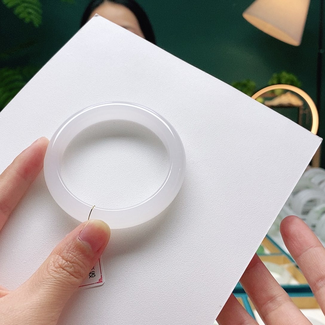 石英质玉手镯未镶嵌52.2