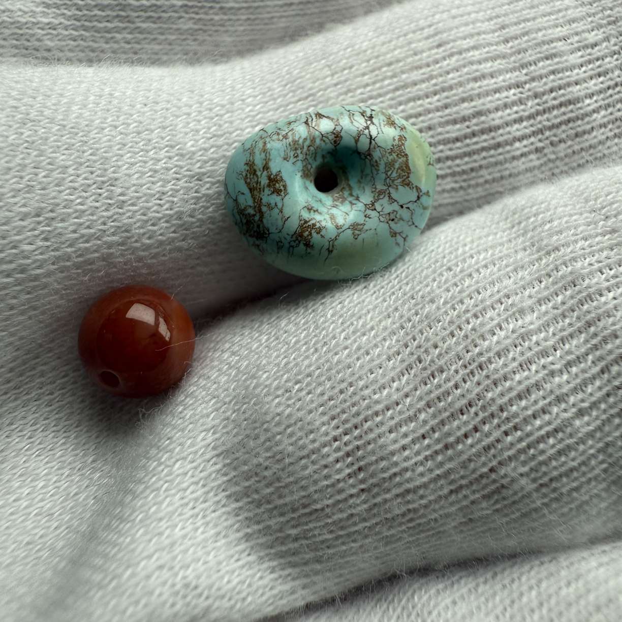 天然原矿南红圆珠