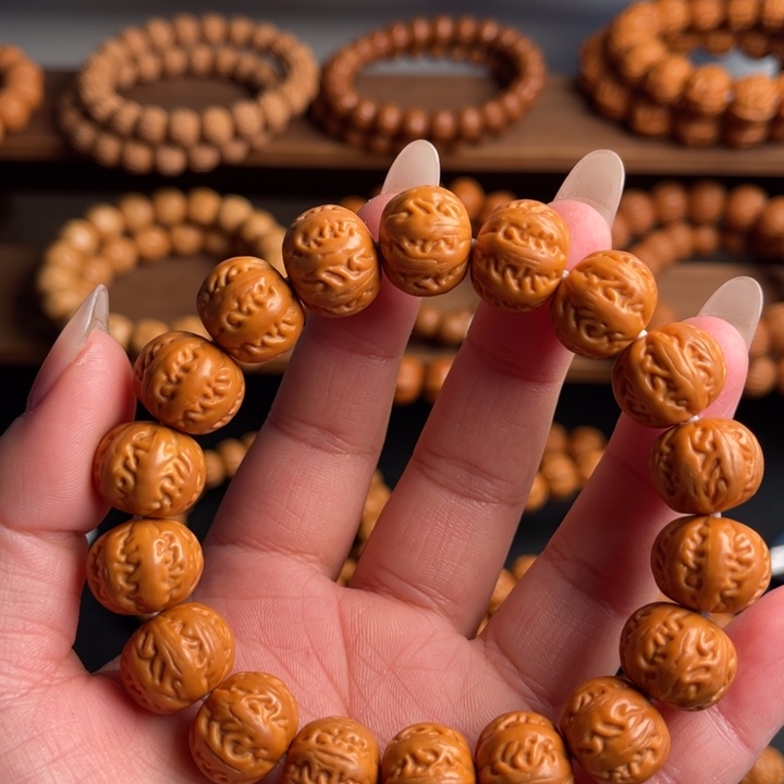 你***景猴头核桃手串1111111 