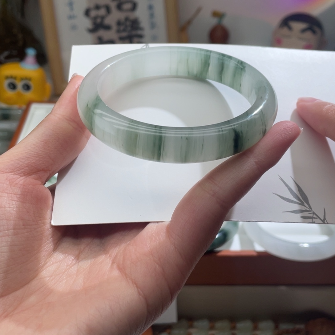 石英质玉（天山翠）未镶嵌手镯58圈口