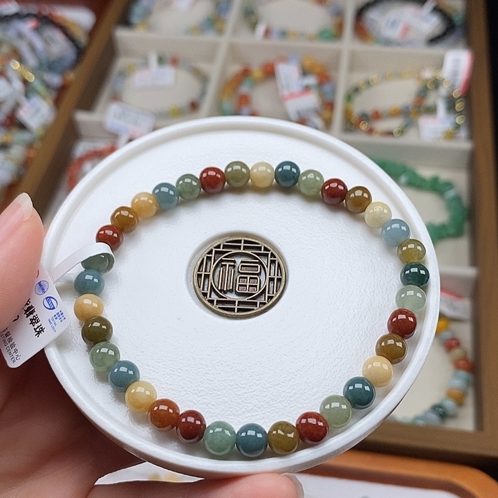 翡翠未镶嵌手串卡5.9mm 半价无鉴赏4