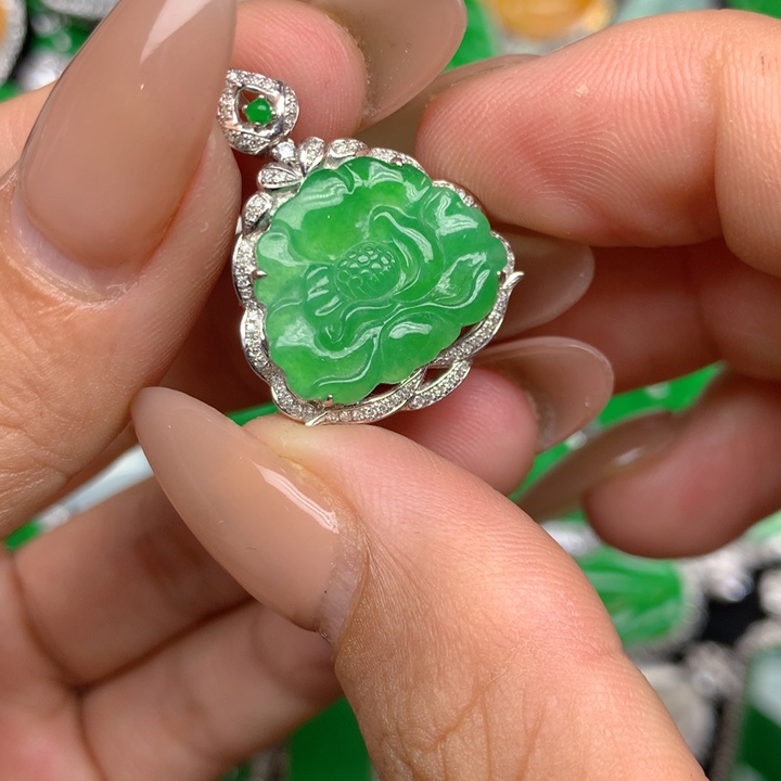 翡翠18K金镶嵌吊坠(不含链)