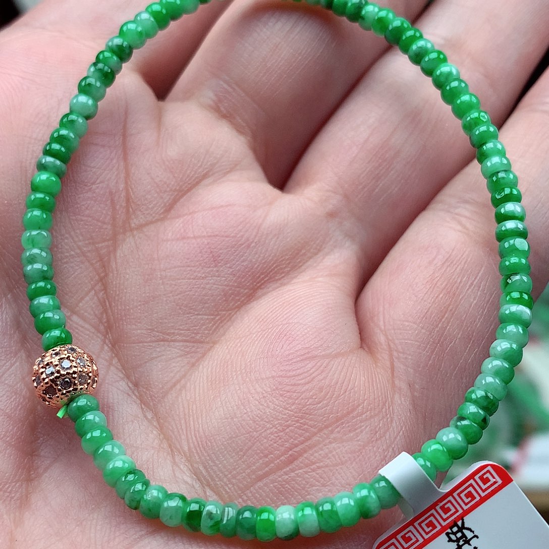 翡翠未镶嵌毛衣链