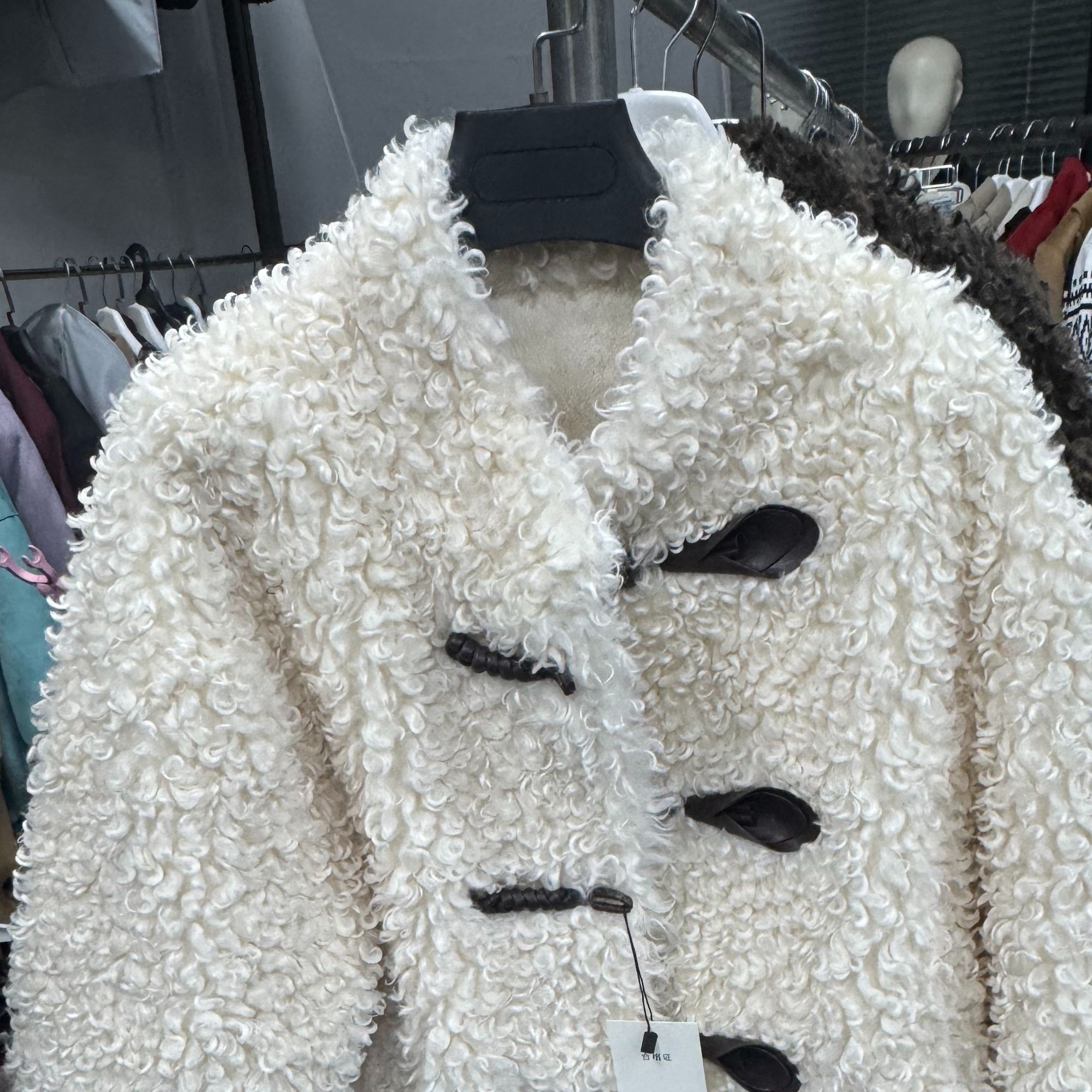 12.12开价再拍|盛宏孤品福利大衣374 366 352 353 436 8521 327