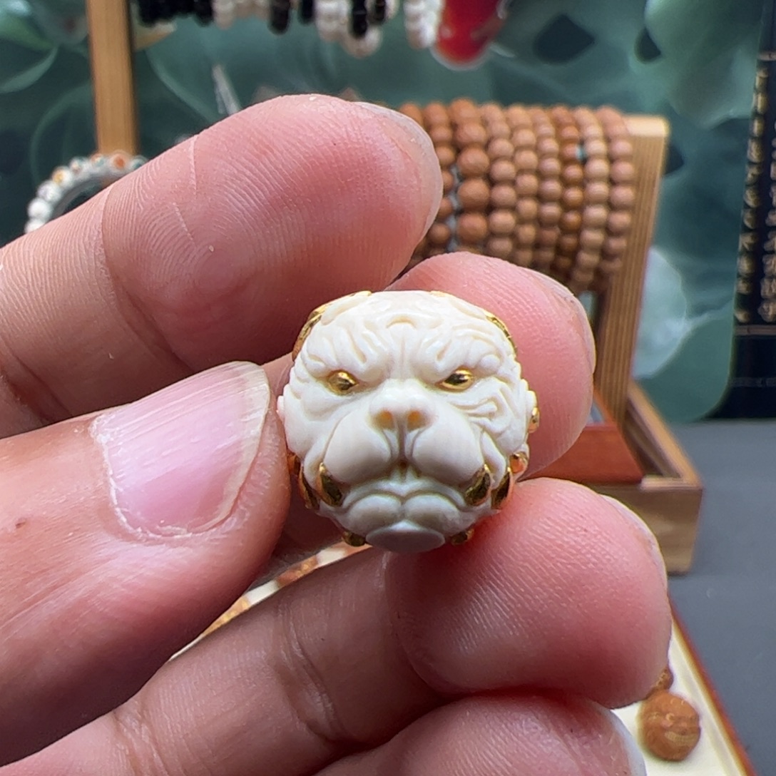 猴头核桃吊坠狗王
