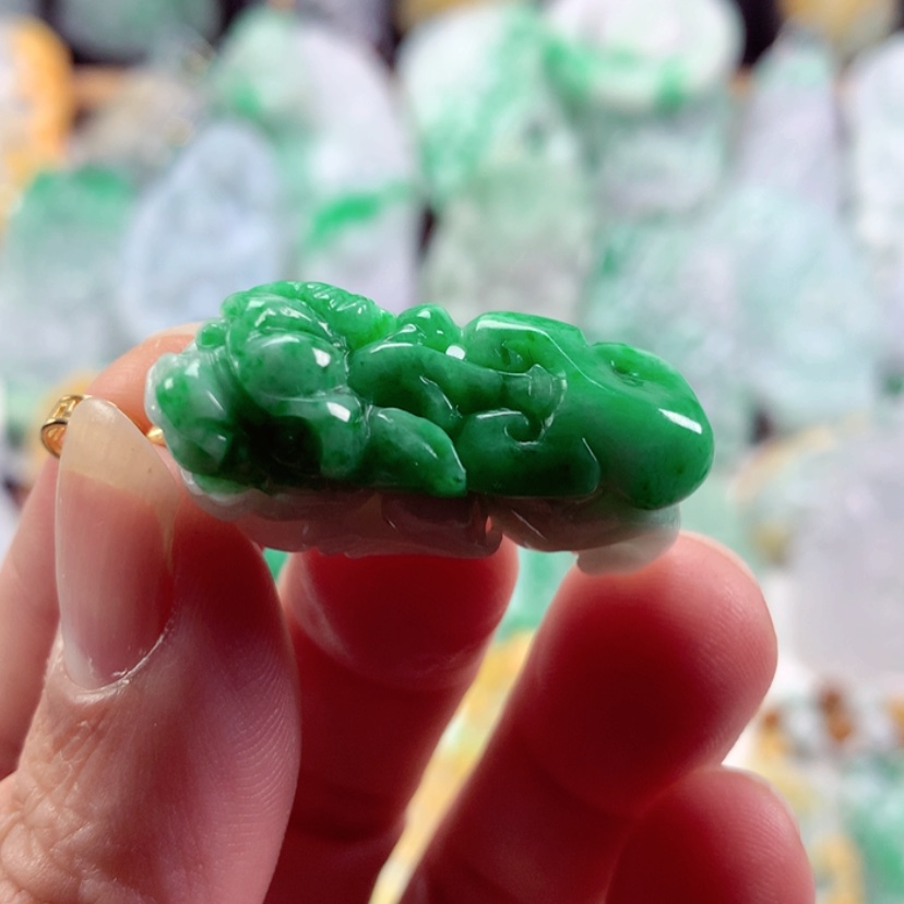 【闪购商品】翡翠吊坠(不含链)未镶嵌