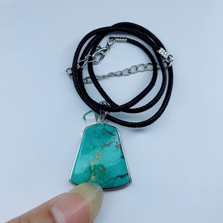 绿松石未镶嵌颈饰*️****