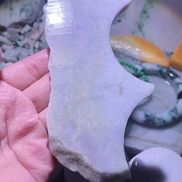 颈饰未镶嵌翡翠边角料