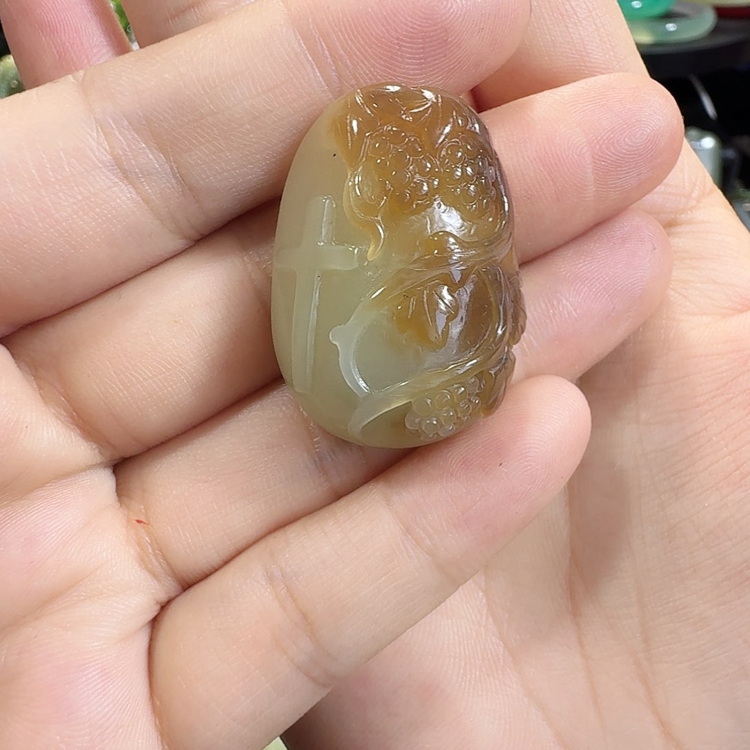 颈饰未镶嵌和田玉