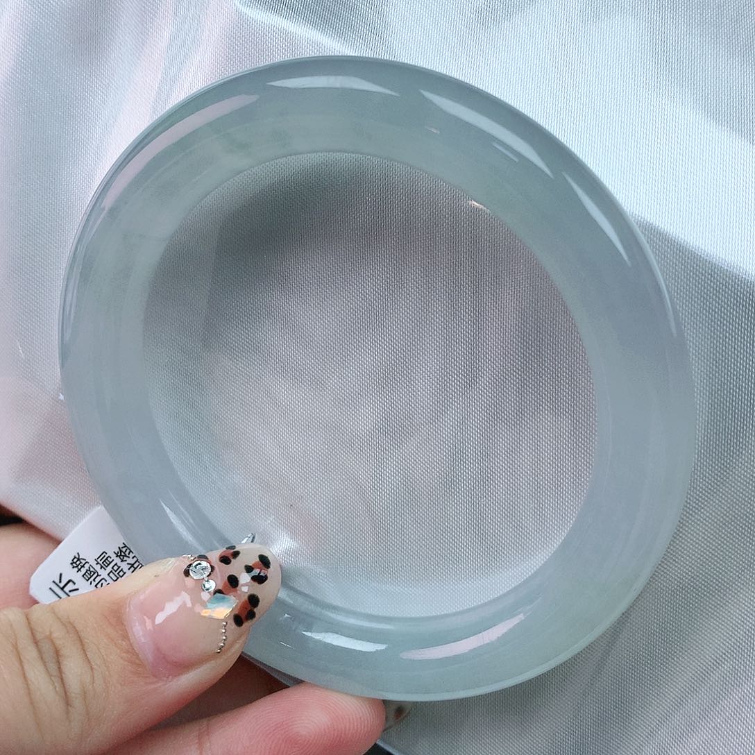 翡翠手镯未镶嵌58圈