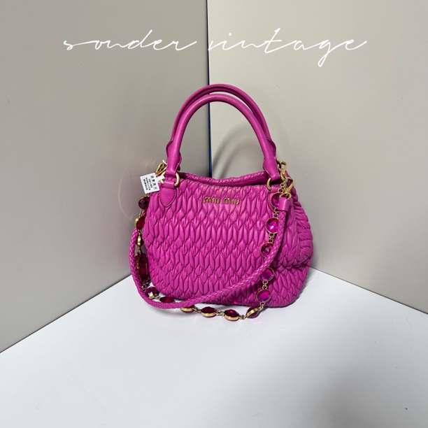 95新 MIU MIU/缪缪 缪缪 枚粉色单肩包斜挎包