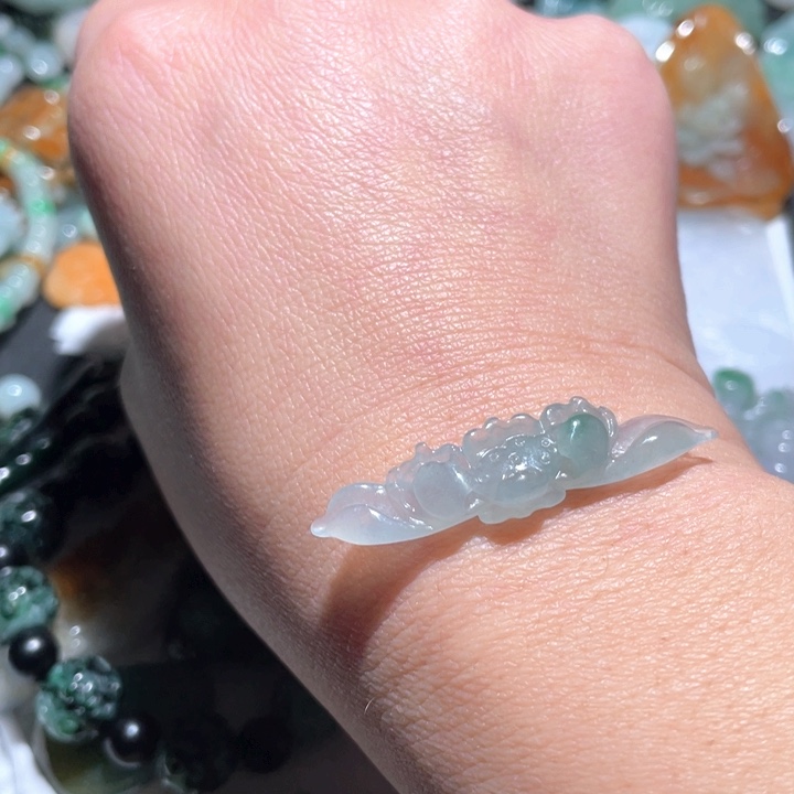 【闪购商品】翡翠颈饰未镶嵌天然翡翠