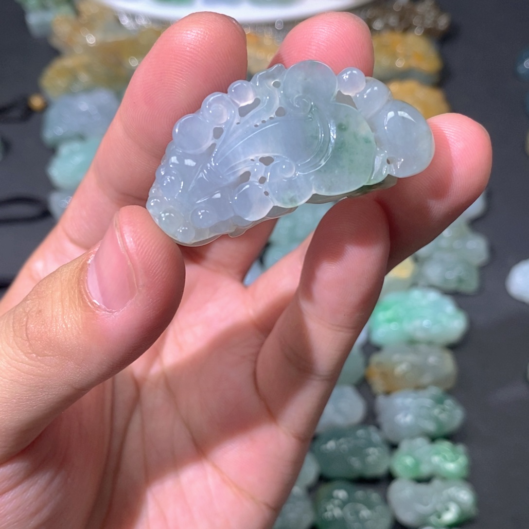 翡翠未镶嵌颈饰翡翠貔貅