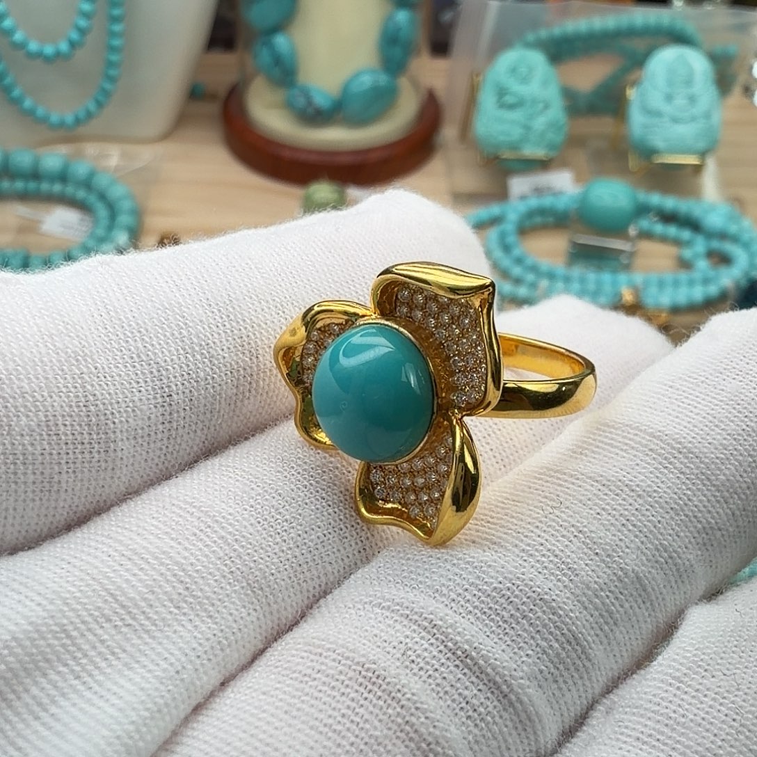 绿松石18K金镶嵌珠宝奇石