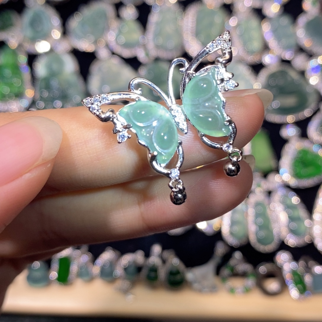 翡翠未镶嵌颈饰天然