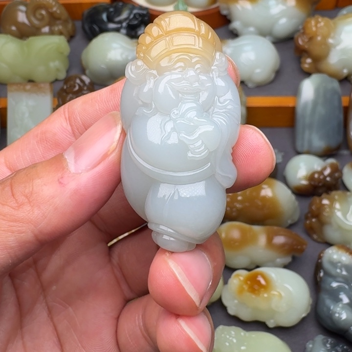 和田玉（糖玉）颈饰未镶嵌前*