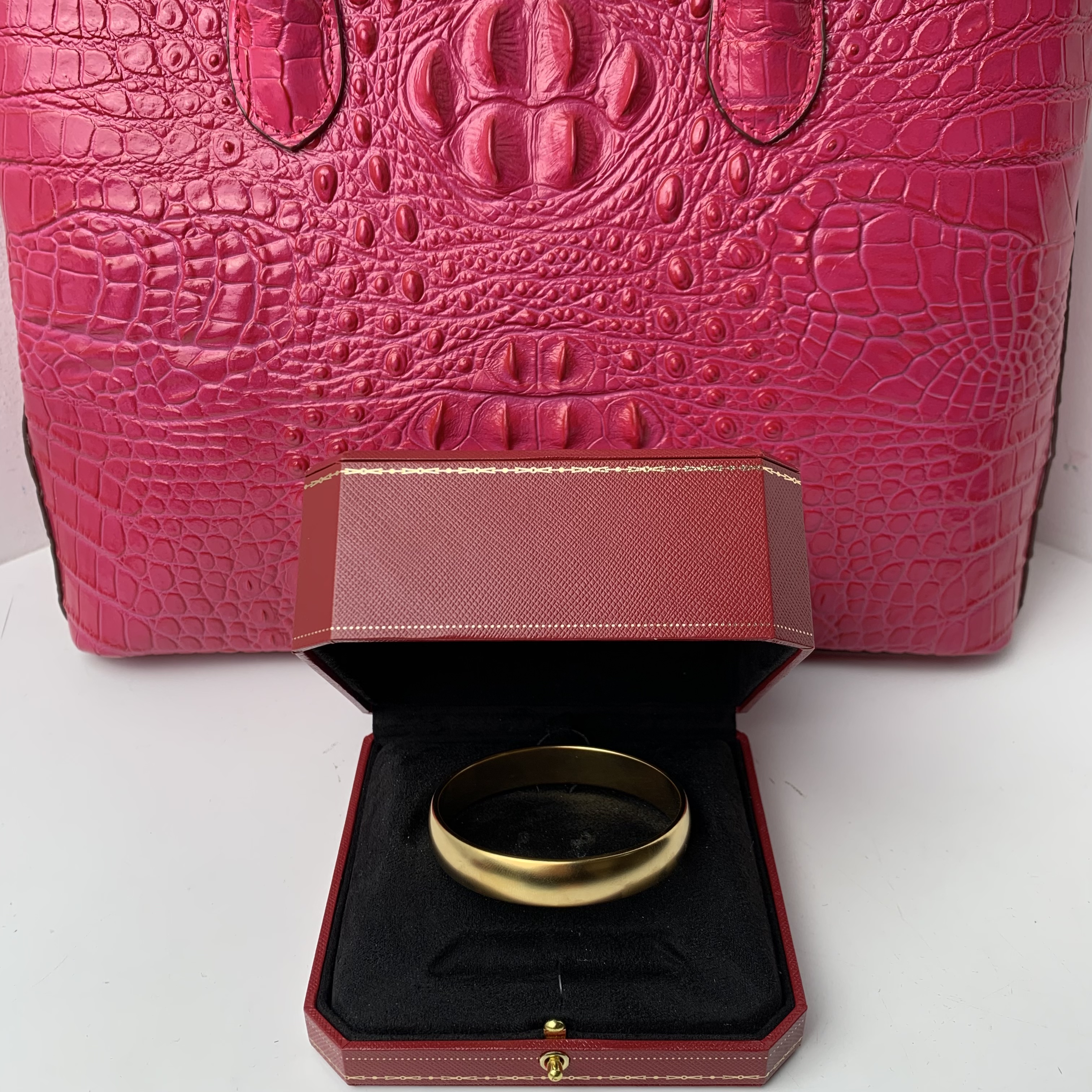 4037手镯-收藏级轻奢时尚设计首饰送礼盒