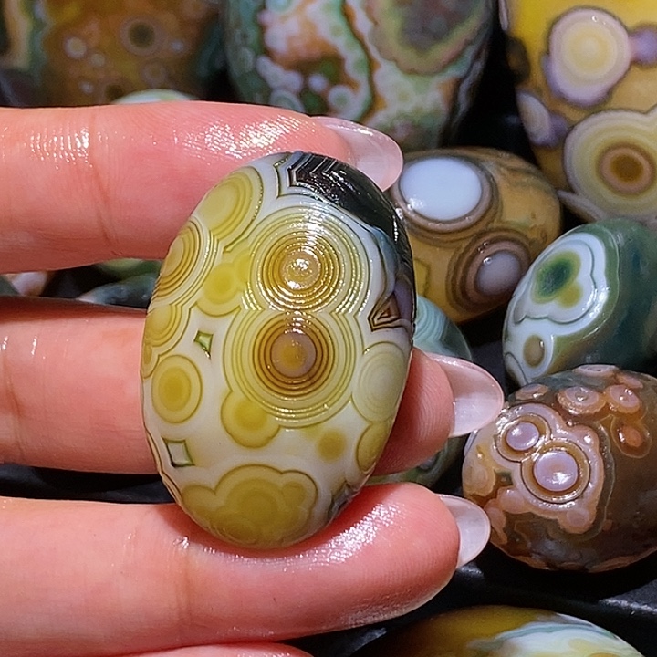 玛瑙/玉髓未镶嵌珠宝奇石99