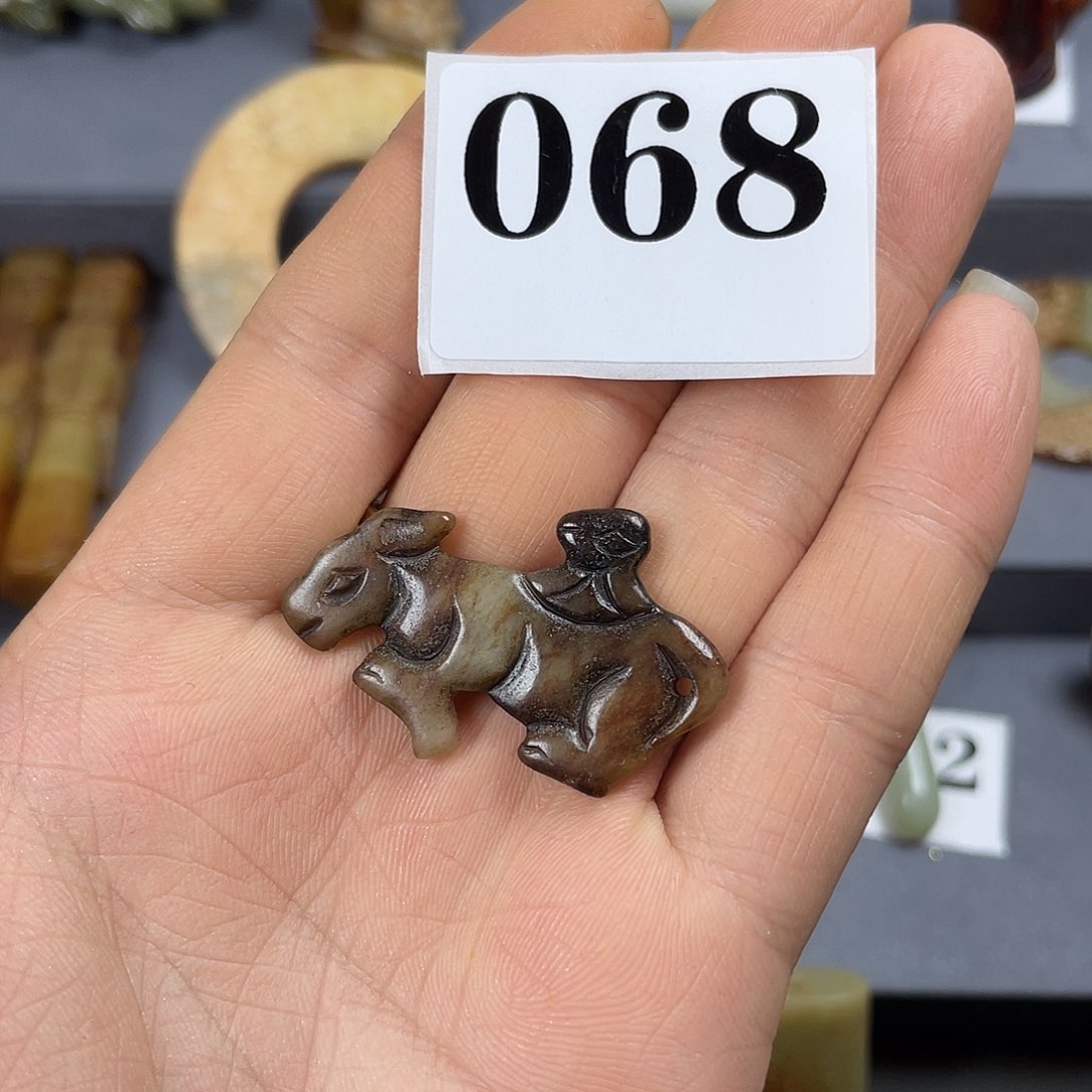 和田玉挂件未镶嵌