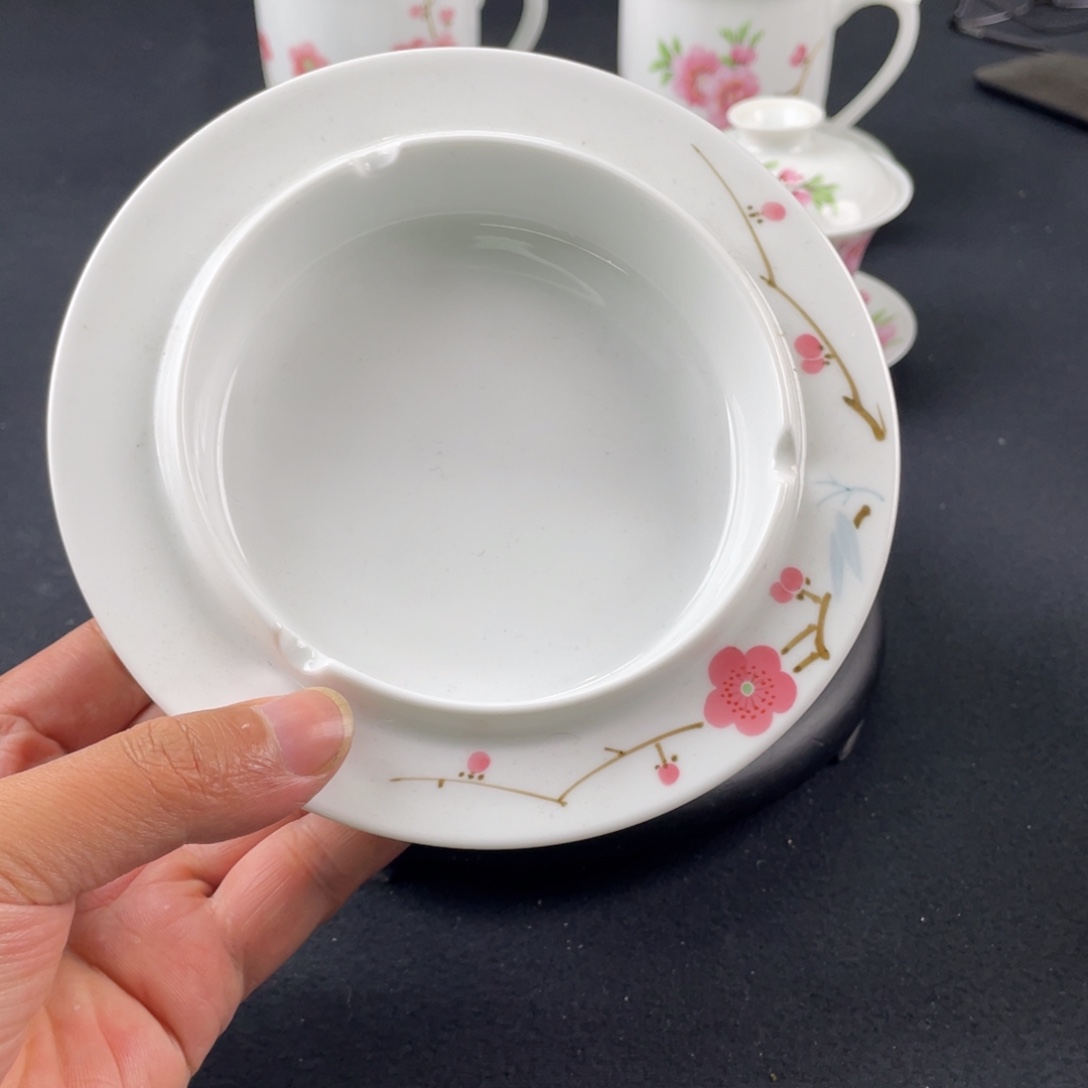 瓷片轻工业陶瓷研究所