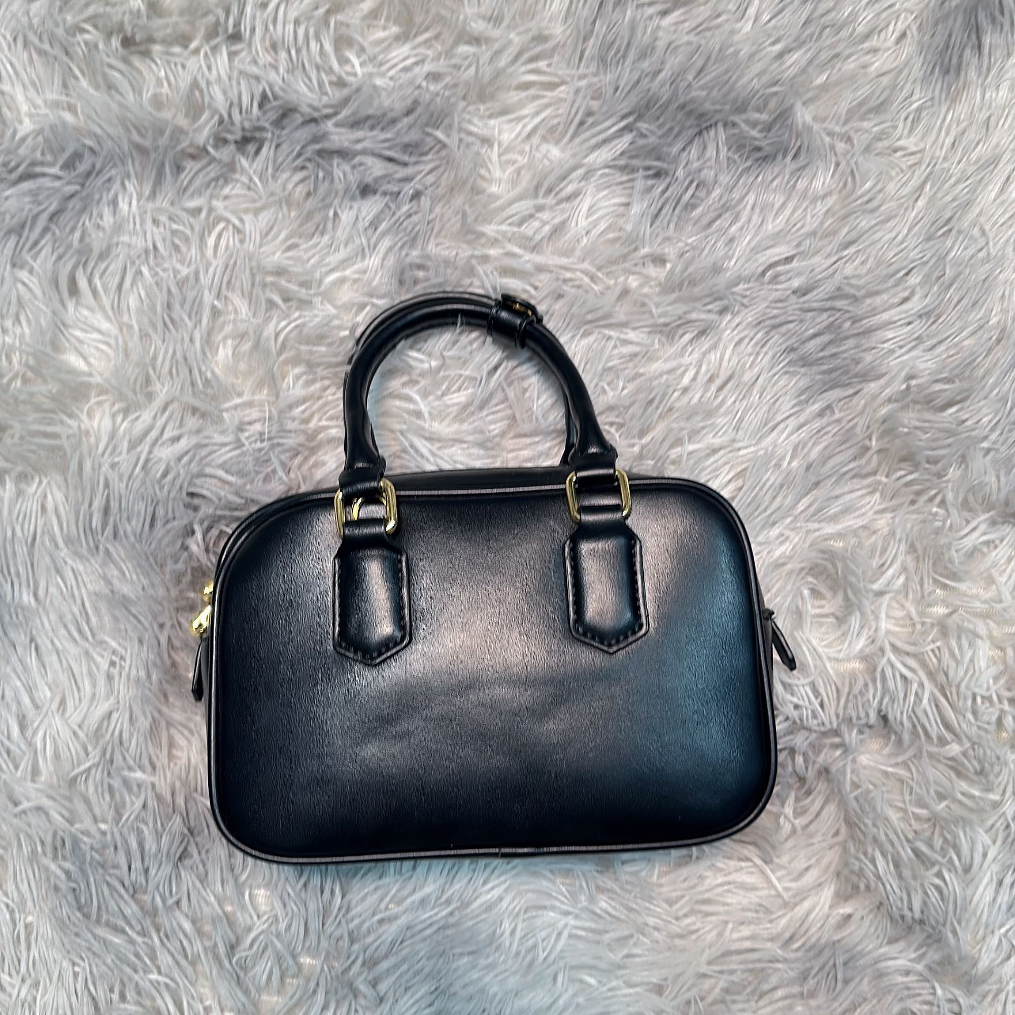 时尚百搭真皮女包 缪 平面 保 石 黑色  10844