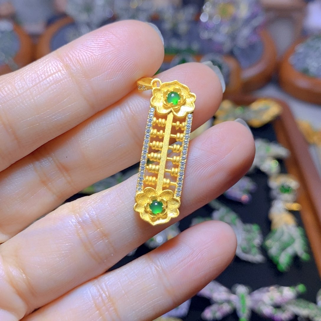 翡翠颈饰银S925镶嵌天然翡翠