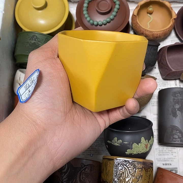 瑕疵不退不换介意勿拍