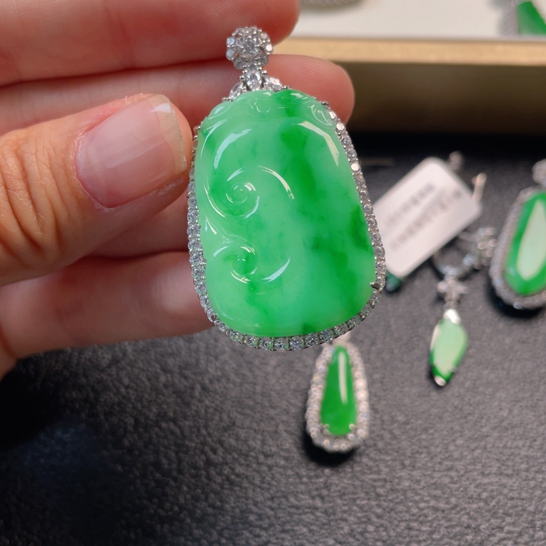 翡翠吊坠(不含链)银S925镶嵌