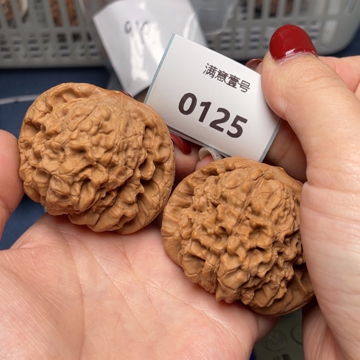 文玩核桃把件龙鼎51