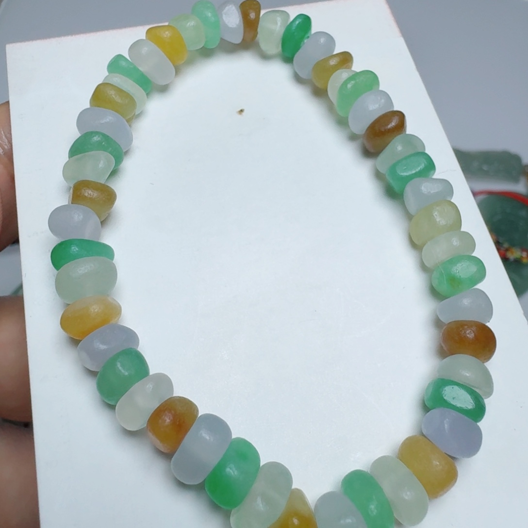 定制翡翠未镶嵌手串