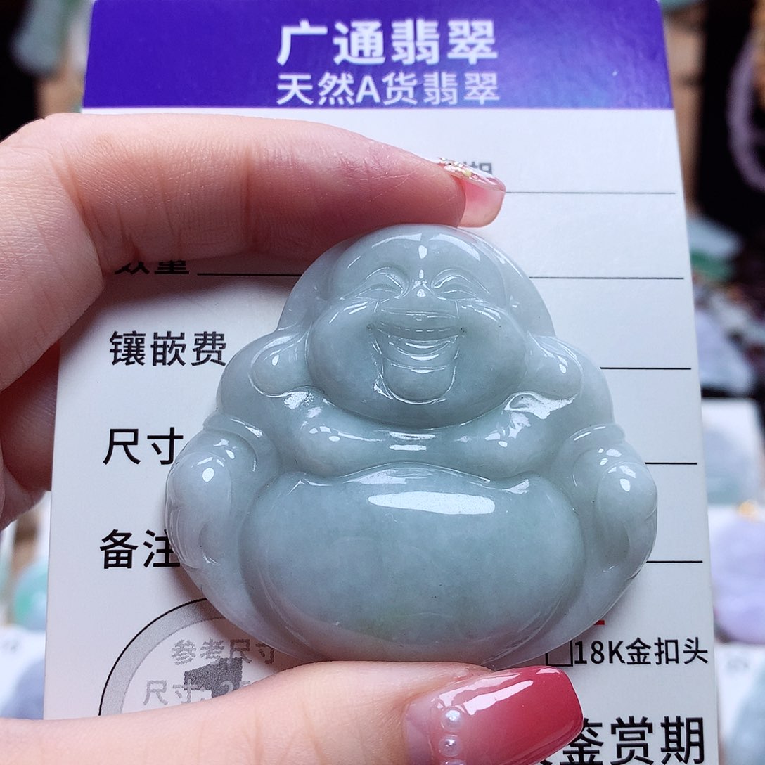 翡翠未镶嵌颈饰佛公