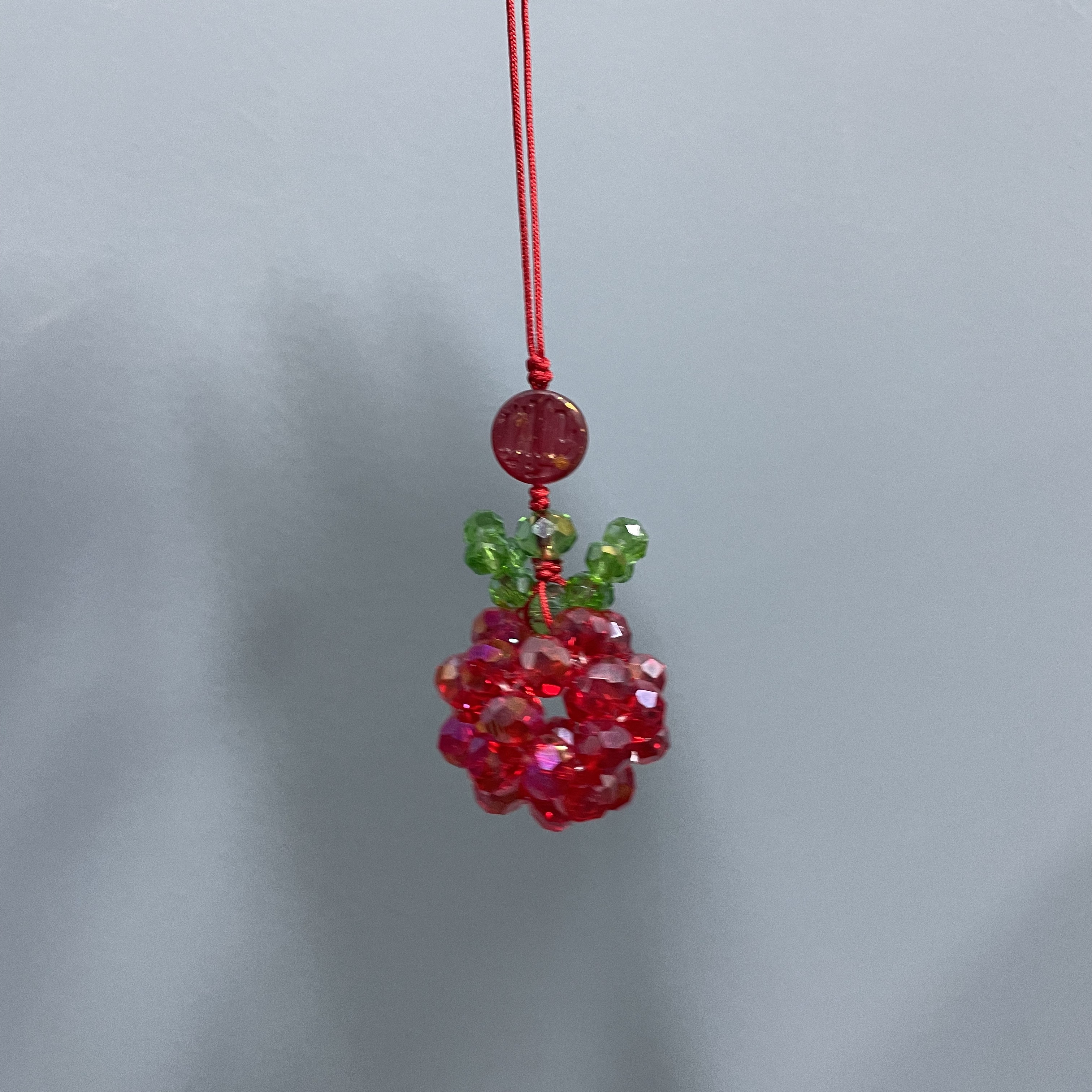 绳款编织红苹果手机坠D948