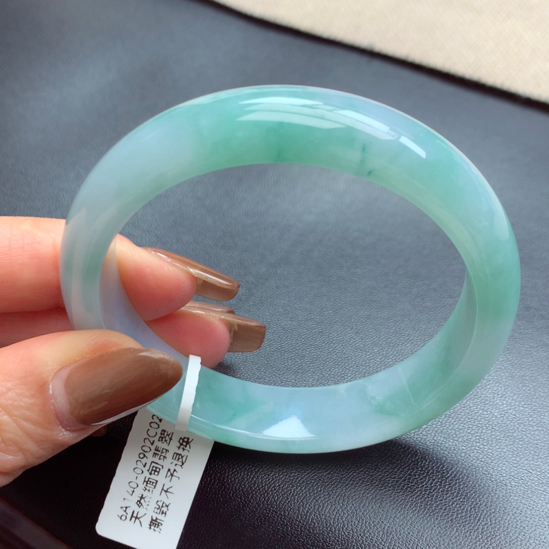 翡翠手镯未镶嵌缅甸翡翠手镯