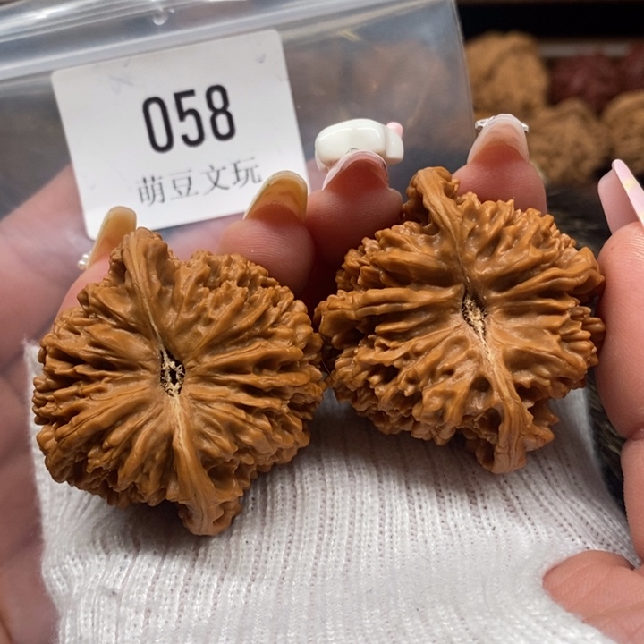 把件文玩核桃默认微瑕058满天星43全品