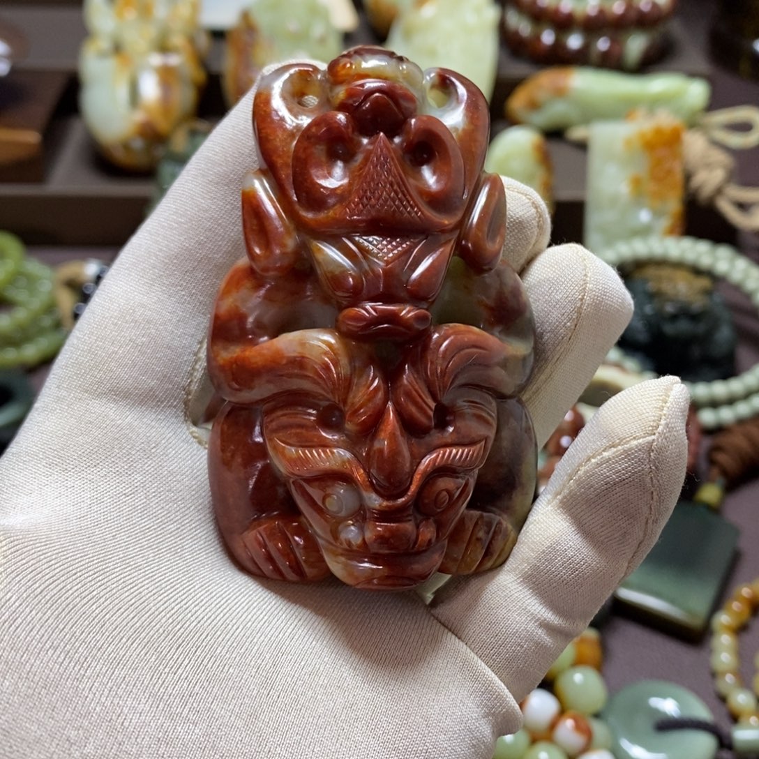 秋***风岫岩河磨玉（透闪石质玉）未镶嵌摆件