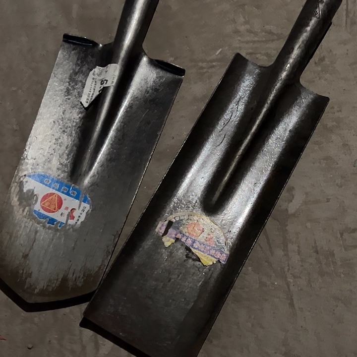 ****雨直播间处理两把锹头