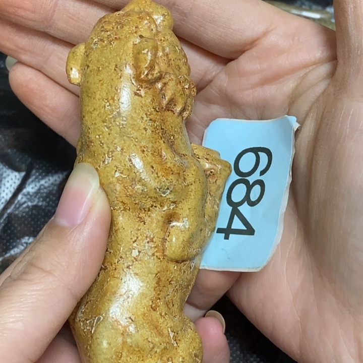 未镶嵌和田玉挂件绿**山