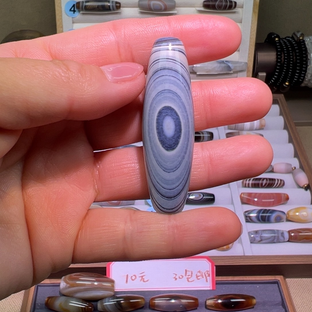 六***哥玛瑙/玉髓未镶嵌颈饰