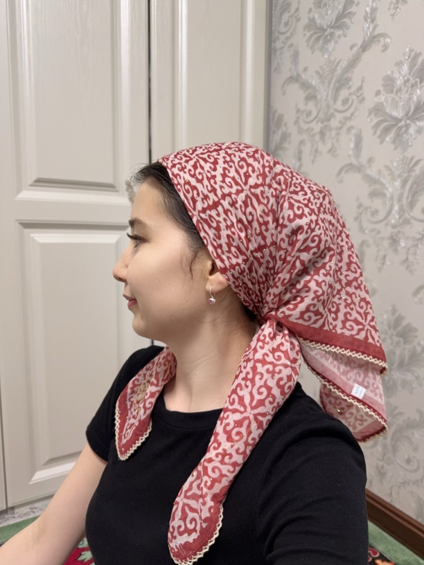 淡红色·花纹·头巾