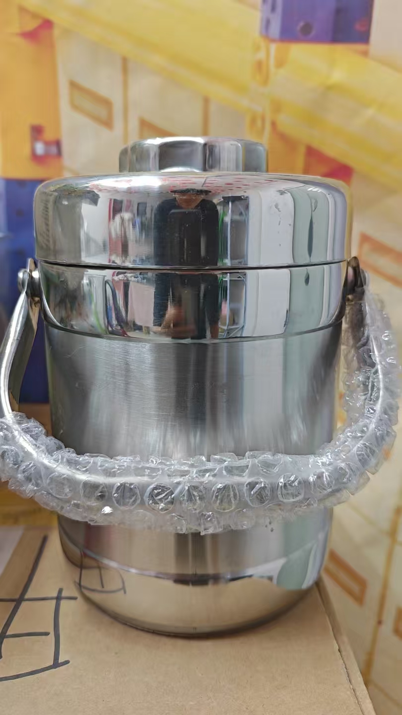 不锈钢保温饭桶双层防烫手