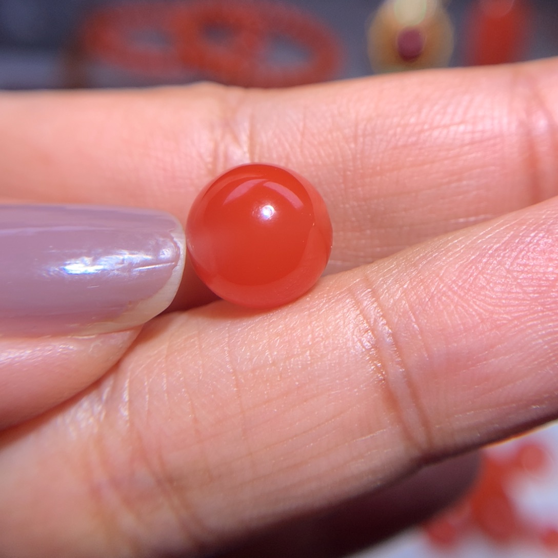 南红玛瑙圆珠10.5未镶嵌微沙带