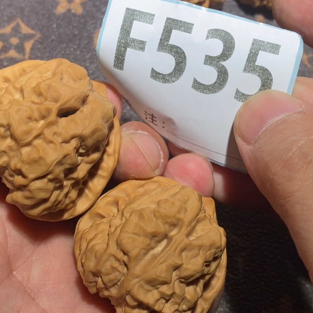 云***雀文玩核桃把件蛤蟆头